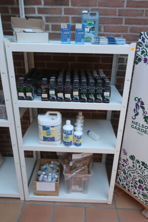 Hansker, gødning m.m.