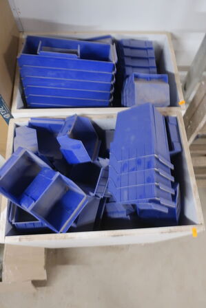 Div. Plastikkasser 