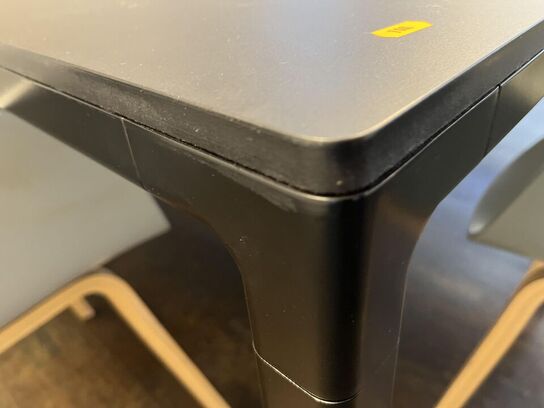 Møde bord m. 9.Stk. HAY Skål Stole