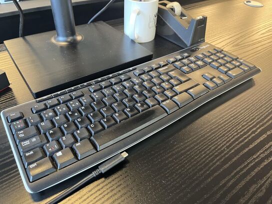 Hæve sænkebord m. Indhold 