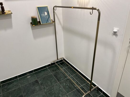 Messing hylder, Garderobestativ, Spejl