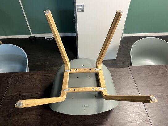 Møde bord med 10. Stk. HAY Skål stole