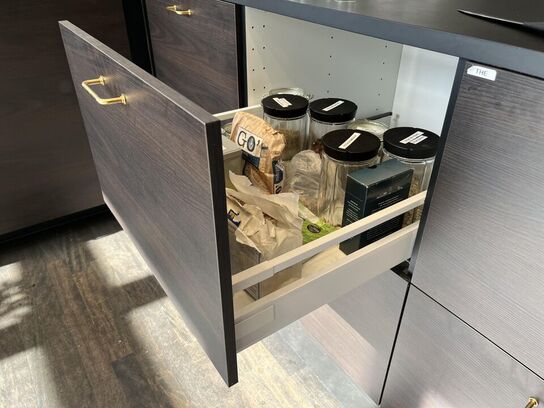 Køkken disk m. Indhold