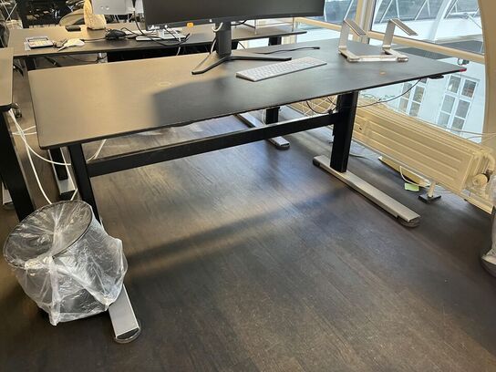 Hæve sænkebord u. Indhold 