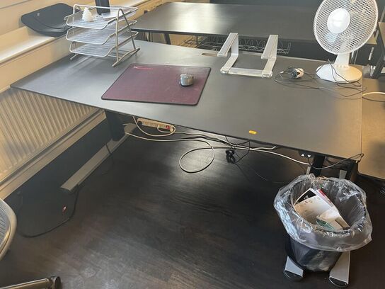 Hæve sænkebord m. Indhold 