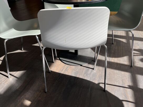 Cafebord m. 4.Stk. HAY Stole