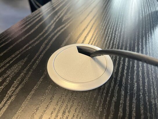 Hæve sænkebord m. Indhold 