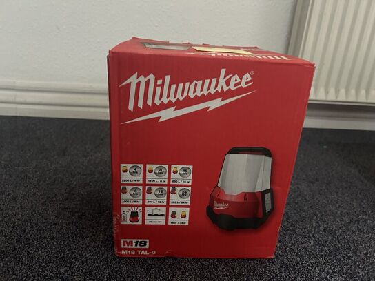 Arbejdslampe MILWAUKEE M18 TAL-0