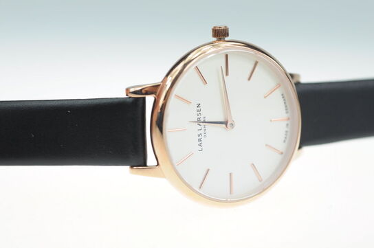 Dameur LARS LARSEN 37 mm.(408P)