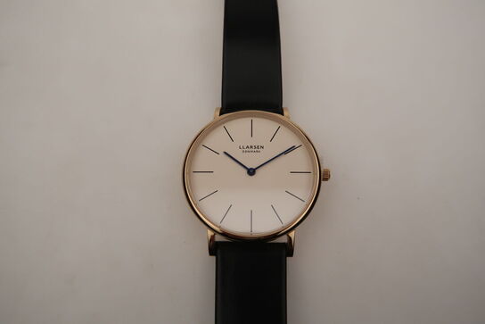 Dameur LARS LARSEN 36 mm.(348P60)