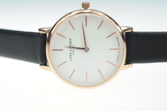 Dameur LARS LARSEN 37 mm.(408P)