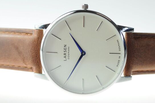 Herreur LARS LARSEN 38 mm.(321P48)