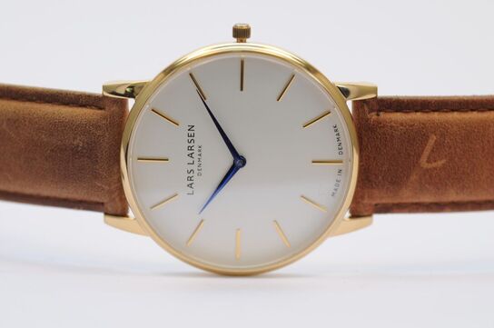 Herreur LARS LARSEN 38 mm.(155P9)