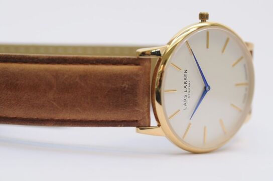 Herreur LARS LARSEN 38 mm.(155P9)