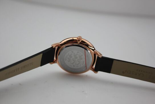 Dameur LARS LARSEN 30 mm.(386P43)