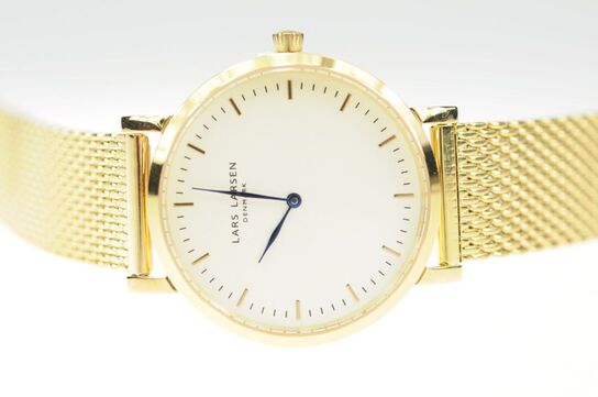 Herreur LARS LARSEN 38 mm.(210P16)