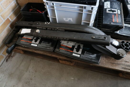 Diverse batterier og reservedele til SEGWAY