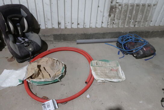 Div. Paller, dunke, autostol, murerspande, haveredskaber m.m.