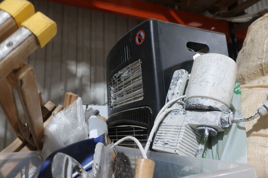 Palle med varmeovn, malersprøjte m.m.