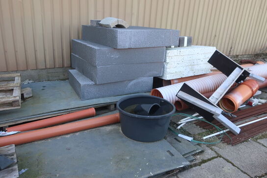 Div. Køreplader, gulvisoleringsplader, jern, lecablokke m.m.