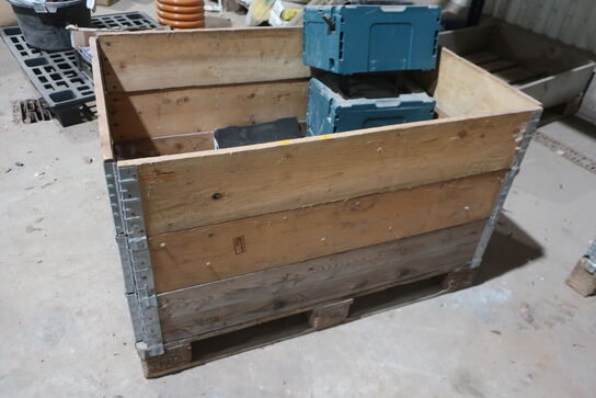 Palle med div. Håndværktøj MAKITA samt værktøjskasser m.m.