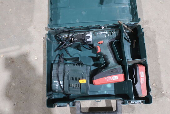 Akku bore/skruemaskine METABO BS 18 LI med 2 stk. batterier og lader