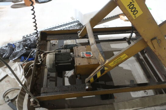 Saksløftebord med indhold