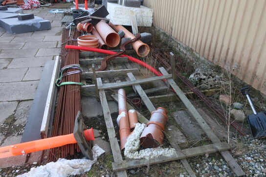 Div. Køreplader, gulvisoleringsplader, jern, lecablokke m.m.