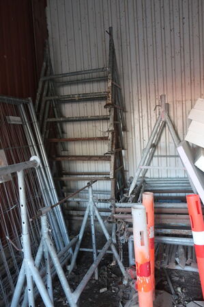 Div. Stilladsdele til murerbukkestillads