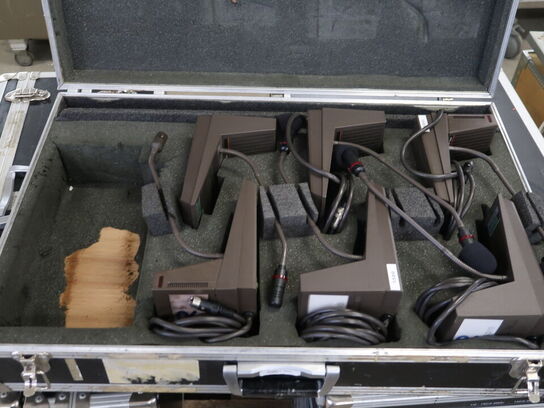 6 stk. Flightcases med indhold (se beskrivelse)