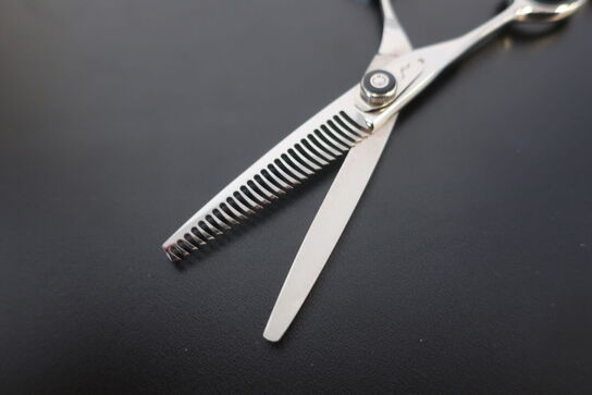 Frisørsaks PURENAN AC-28LT