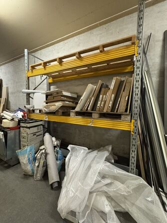 Pallereol inkl. Indhold