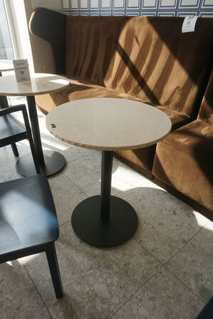 2 stk. stole & 2 stk. borde HAY & FERM  