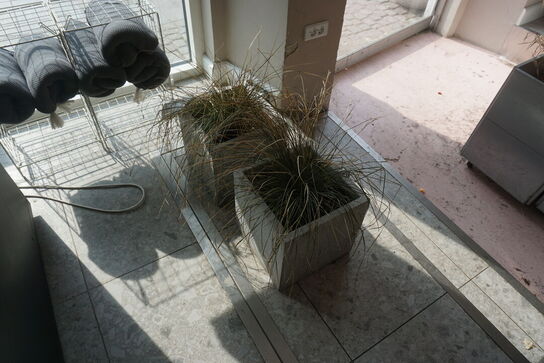 2 stk. krukker & 2 stk. tæppeholdere  