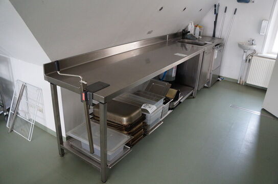 Arbejdsbord i rustfri stål  ELECTROLUX 240x70x88 cm 