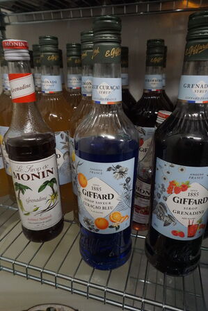 Ca 20. flasker sirup GIFFARD  