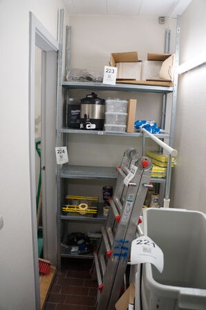 Diverse sugerør, ståluld, m.v.