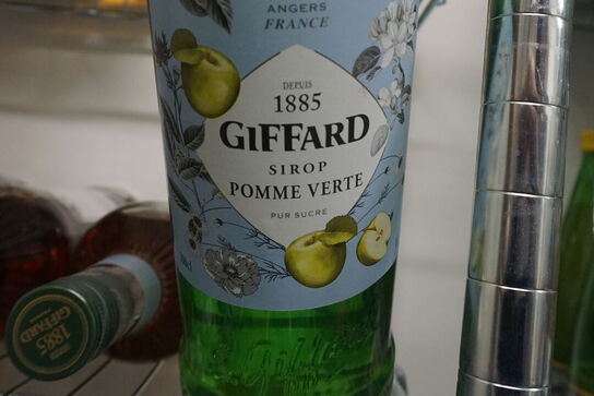 10 flasker sirup GIFFARD  