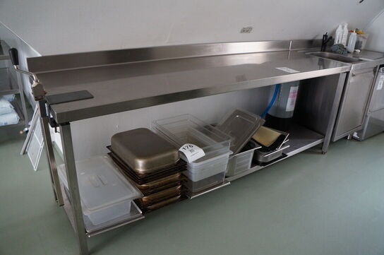 Arbejdsbord i rustfri stål  ELECTROLUX 240x70x88 cm 