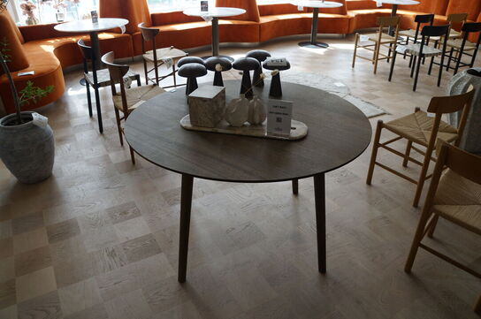 Spisebord &TRADITION SK4