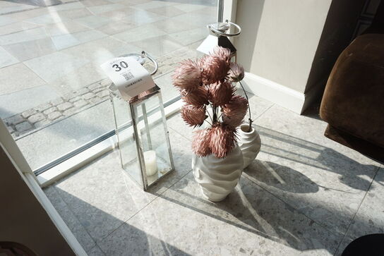 2 stk. lanterner & 2 stk. vaser  