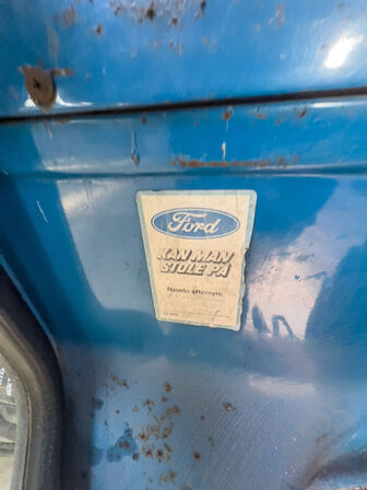 Traktor FORD 6619 m. kost