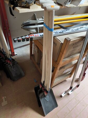 3 stk. skovle (ubrugt)