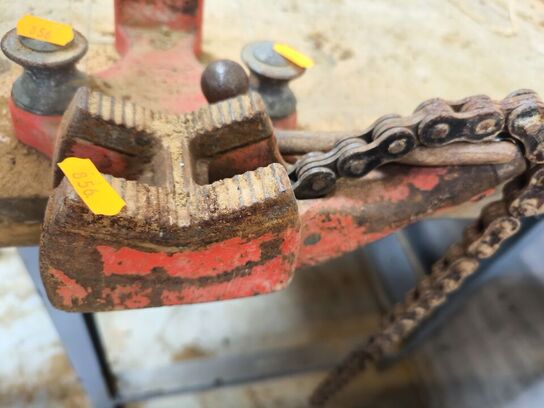 Filebænk m. RIDGID kæberørholder