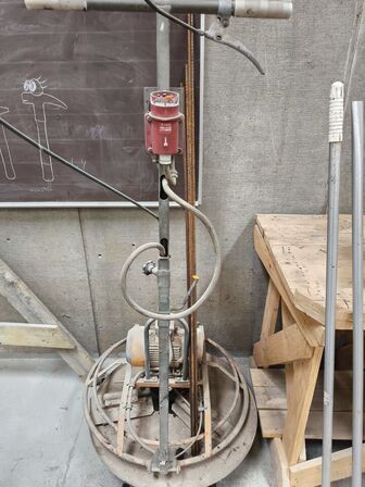 Betonglatter mrk. ukendt