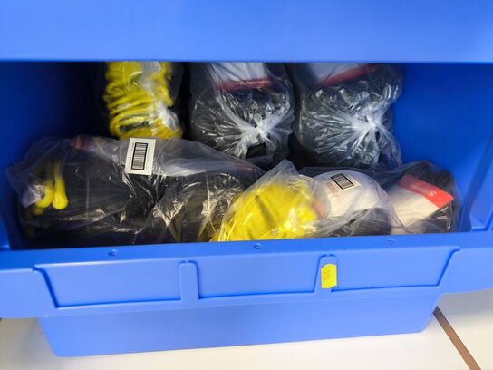 Systemkasser m. indeholder (handsker m.v.)