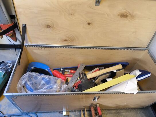 Værktøjskasse m. indhold
