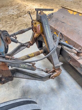 Traktor FORD 6619 m. kost