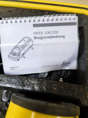 Rørlægningslaser LEICA PIPER 100