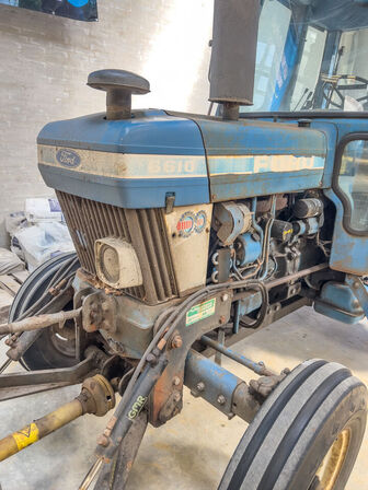 Traktor FORD 6619 m. kost